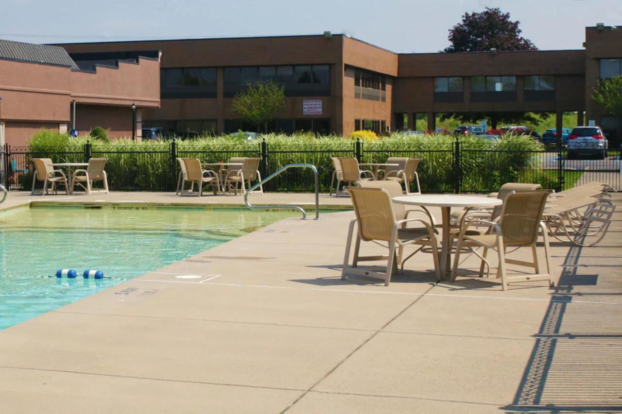 Best Western Galleria Inn & Suites Cheektowaga Exteriér fotografie