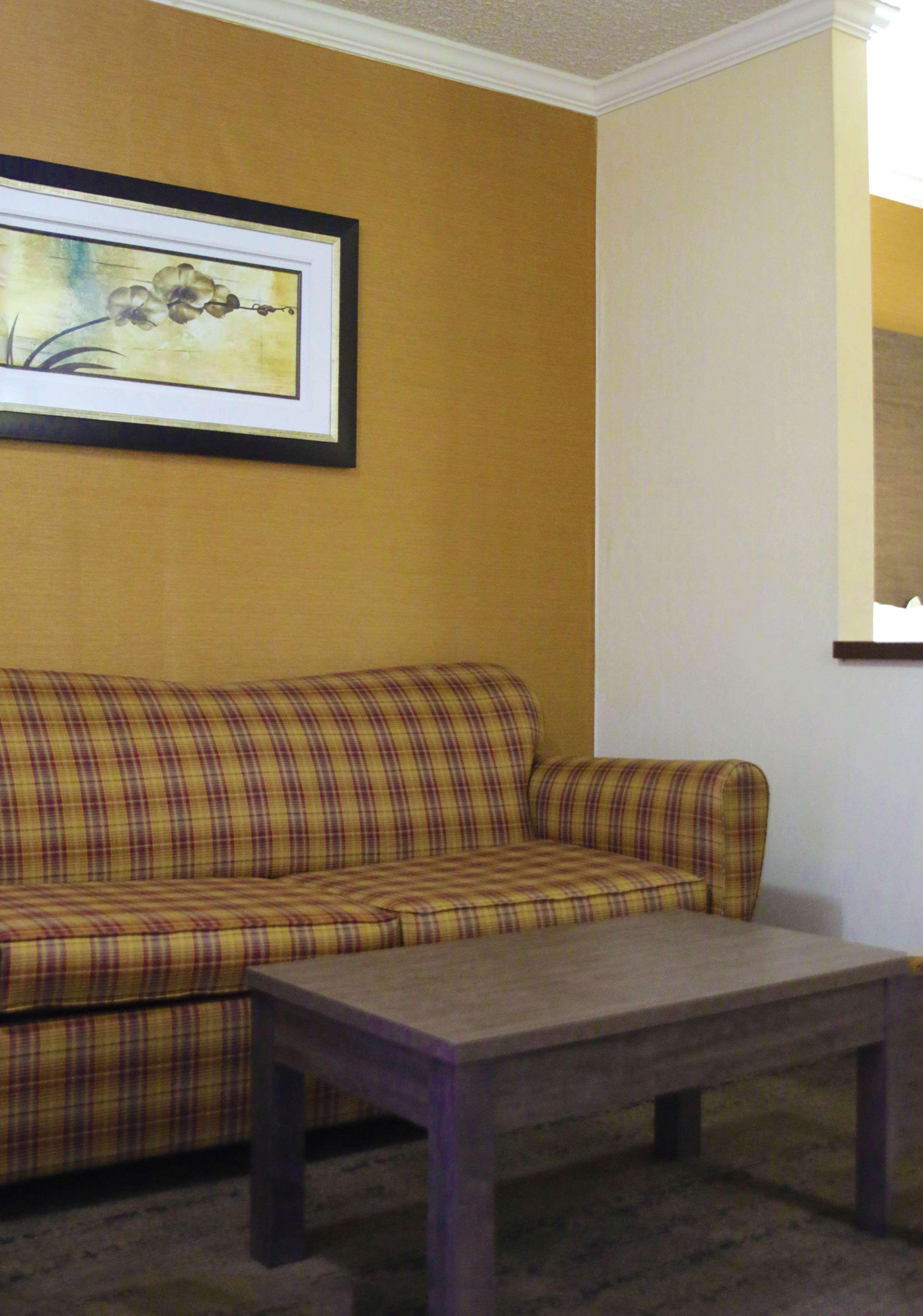 Best Western Galleria Inn & Suites Cheektowaga Exteriér fotografie