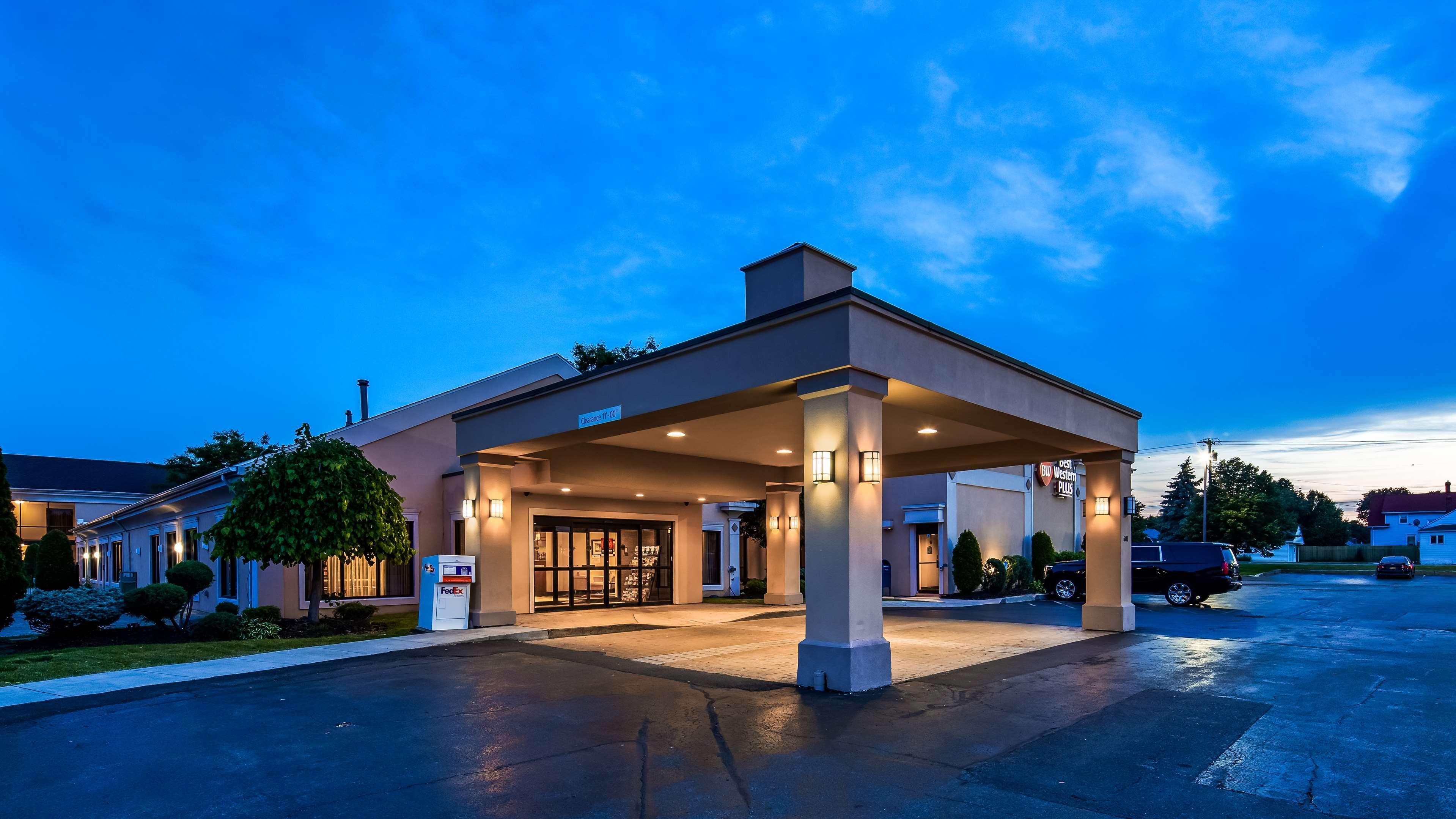 Best Western Galleria Inn & Suites Cheektowaga Exteriér fotografie