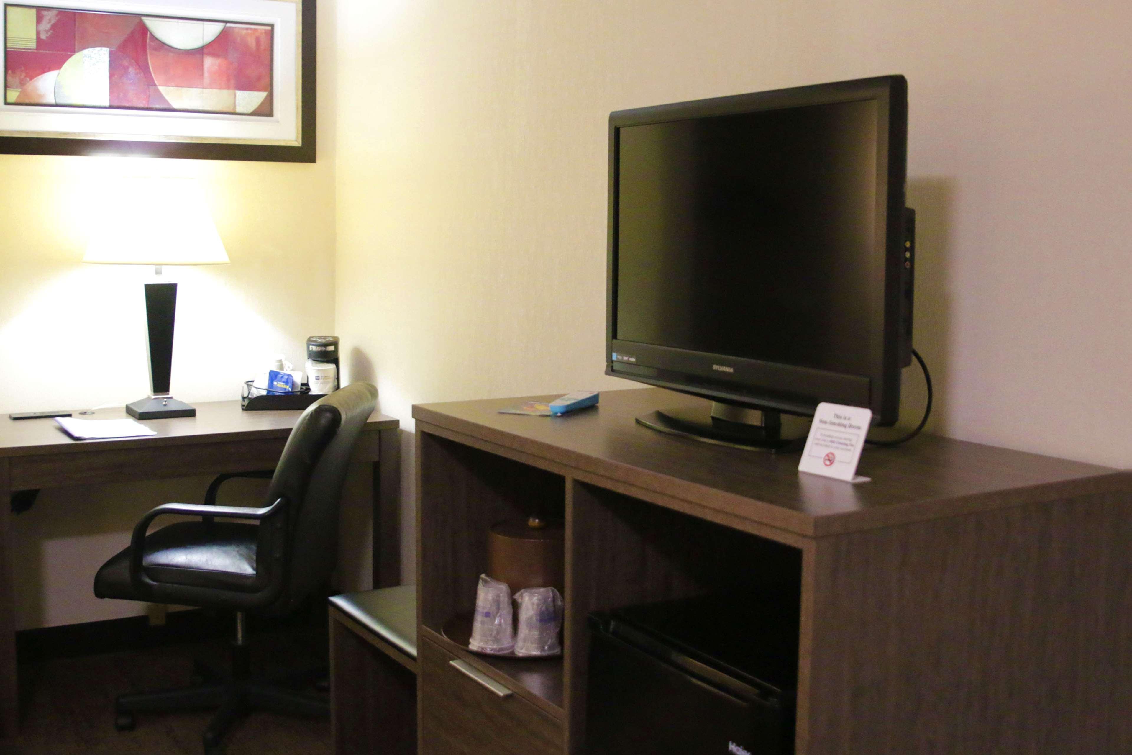 Best Western Galleria Inn & Suites Cheektowaga Exteriér fotografie
