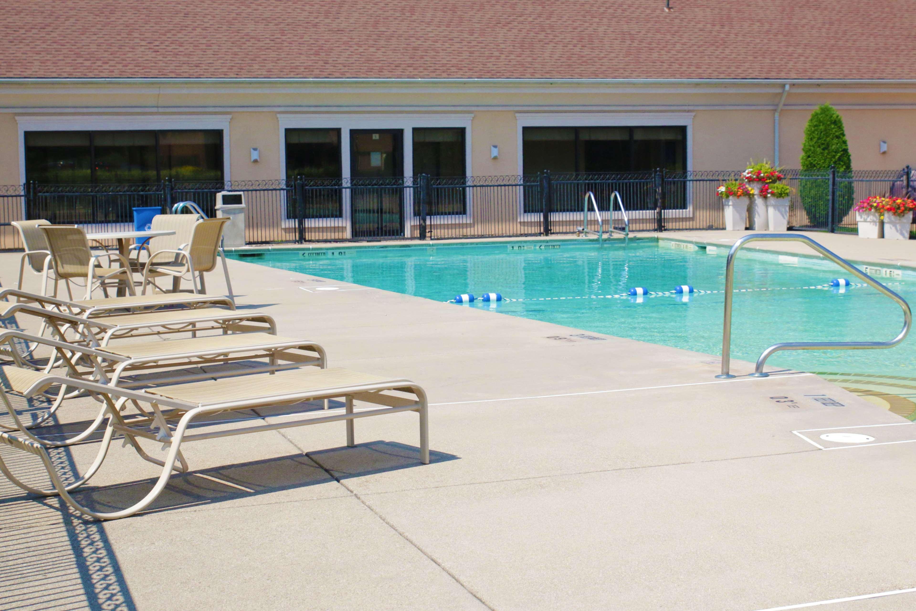 Best Western Galleria Inn & Suites Cheektowaga Exteriér fotografie