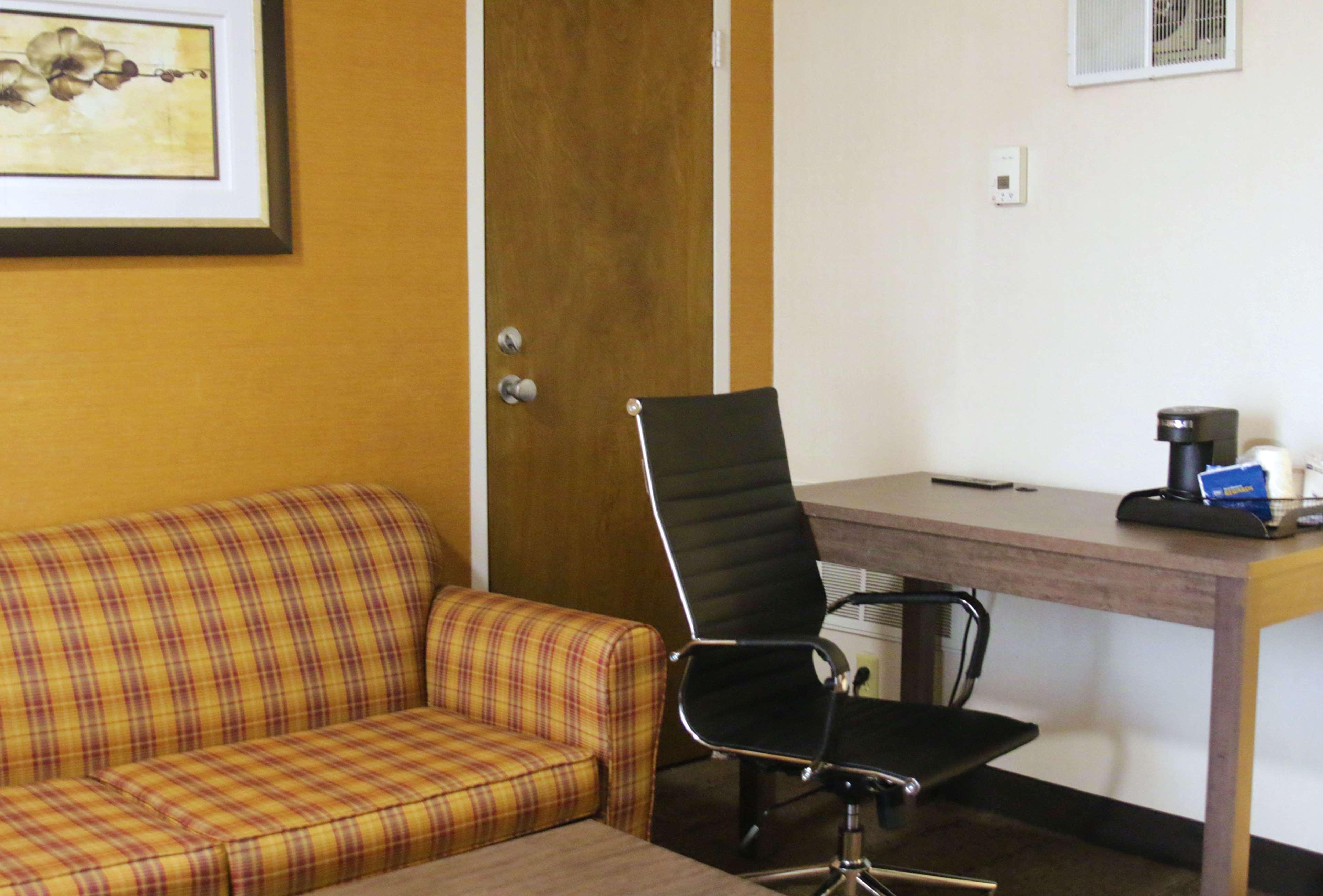 Best Western Galleria Inn & Suites Cheektowaga Exteriér fotografie